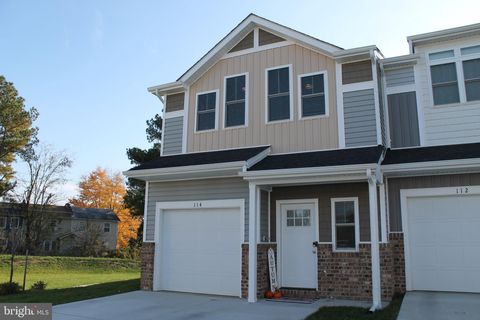 114 STELLA COURT STEPHENS CITY VA 22655