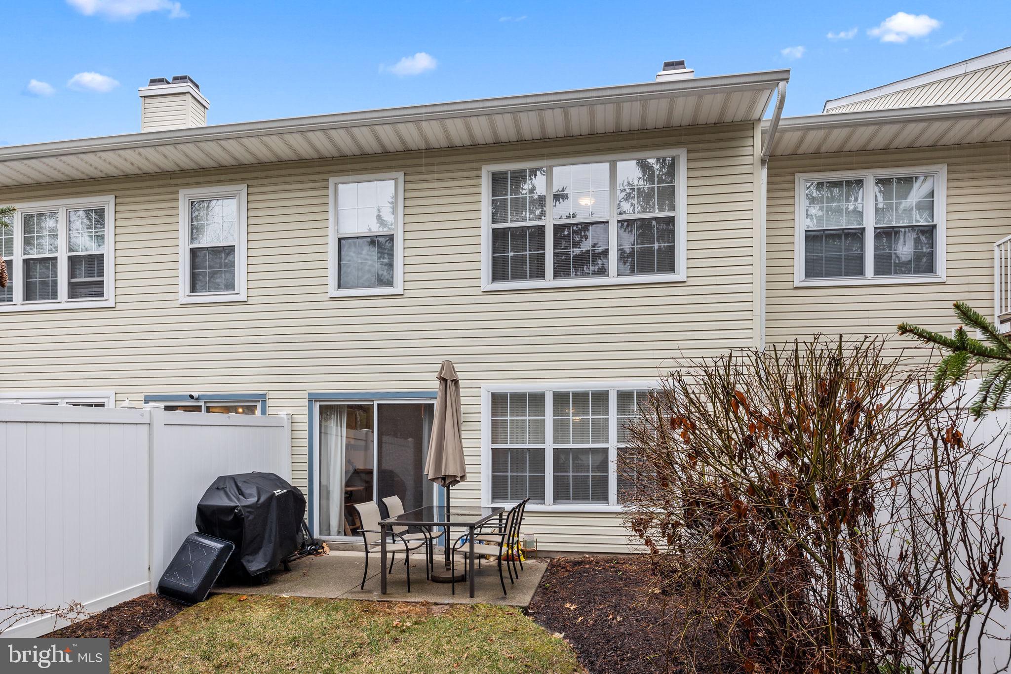 BROOKSTONE - Residential