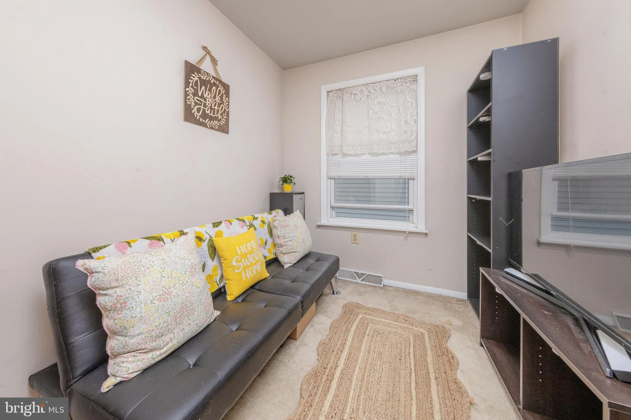 West Deptford, New Jersey 08093, United States, 2 Bedrooms Bedrooms, ,1 BathroomBathrooms,Residential,Pending,121780