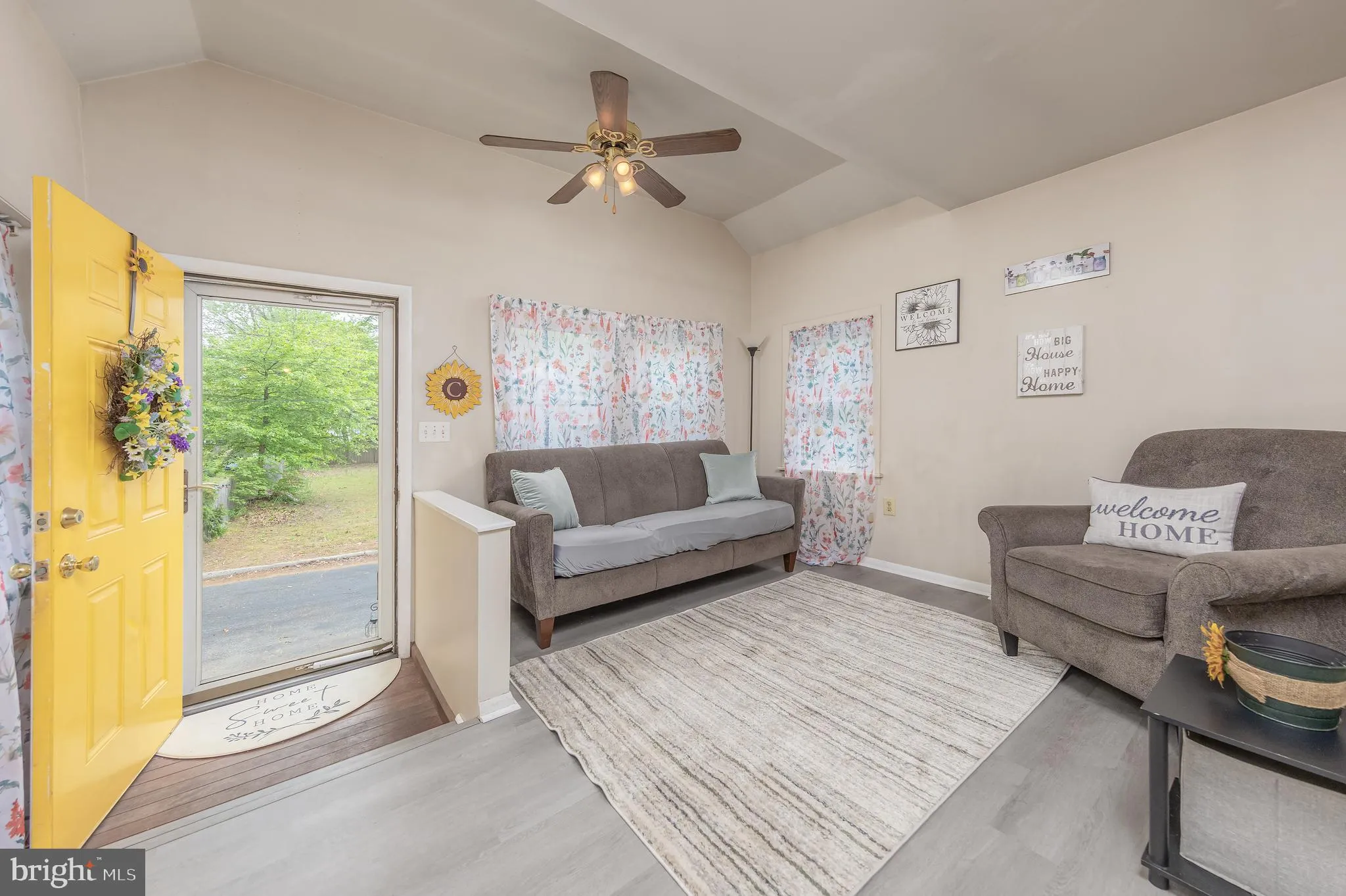 West Deptford, New Jersey 08093, United States, 2 Bedrooms Bedrooms, ,1 BathroomBathrooms,Residential,Pending,121780