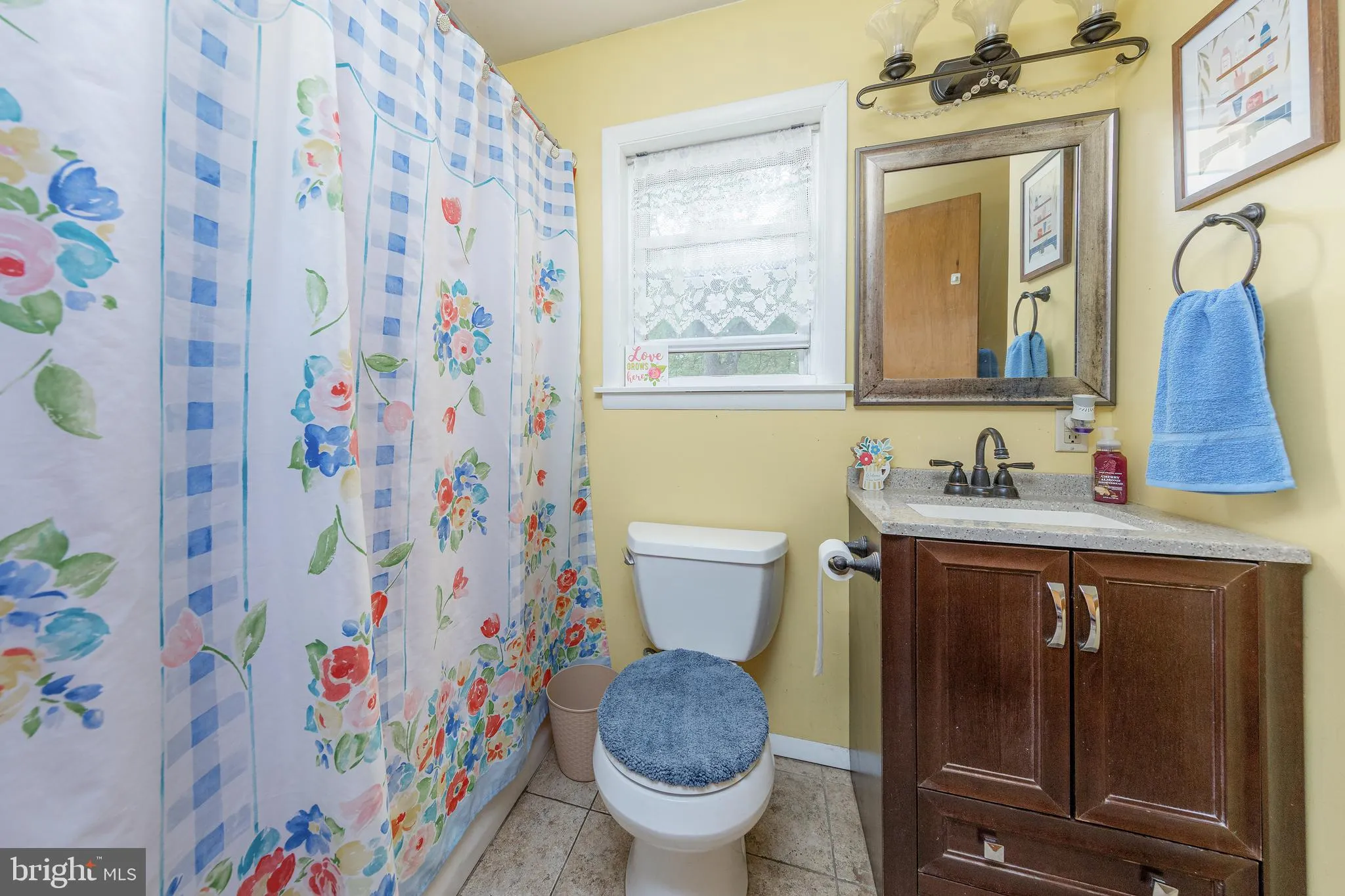 West Deptford, New Jersey 08093, United States, 2 Bedrooms Bedrooms, ,1 BathroomBathrooms,Residential,Pending,121780