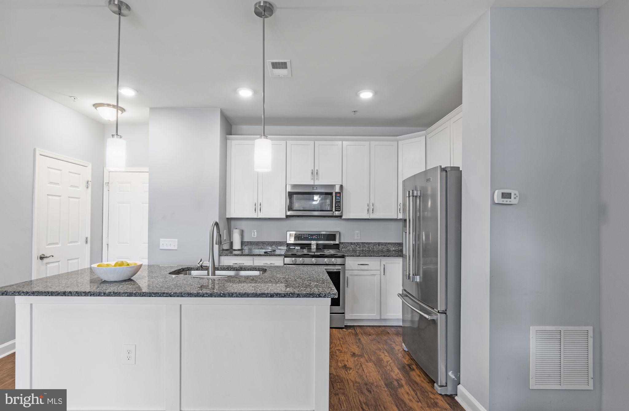 EAST GATE 3 CONDOMINIUM - Residential