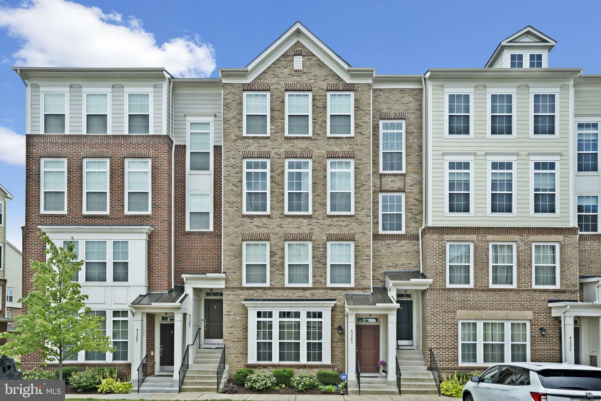 EAST GATE 3 CONDOMINIUM - Residential