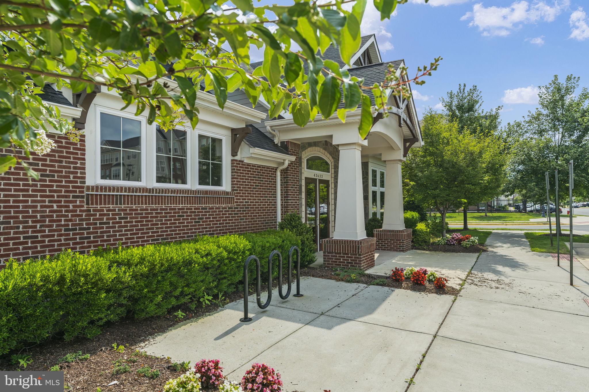 EAST GATE 3 CONDOMINIUM - Residential