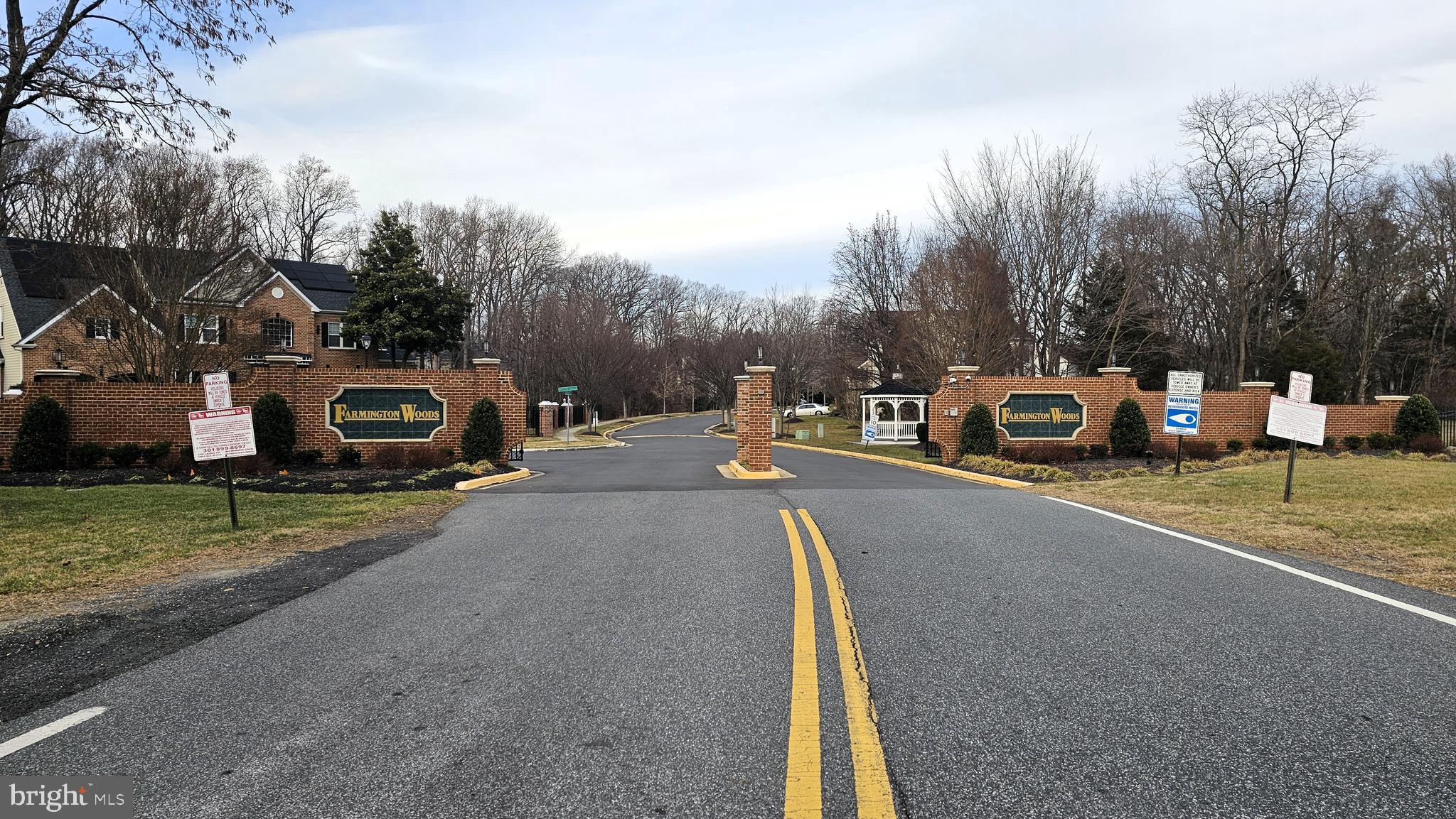 FARMINGTON WOODS - Residential