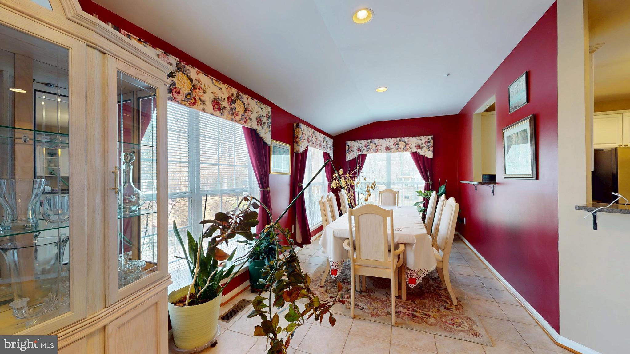 FARMINGTON WOODS - Residential