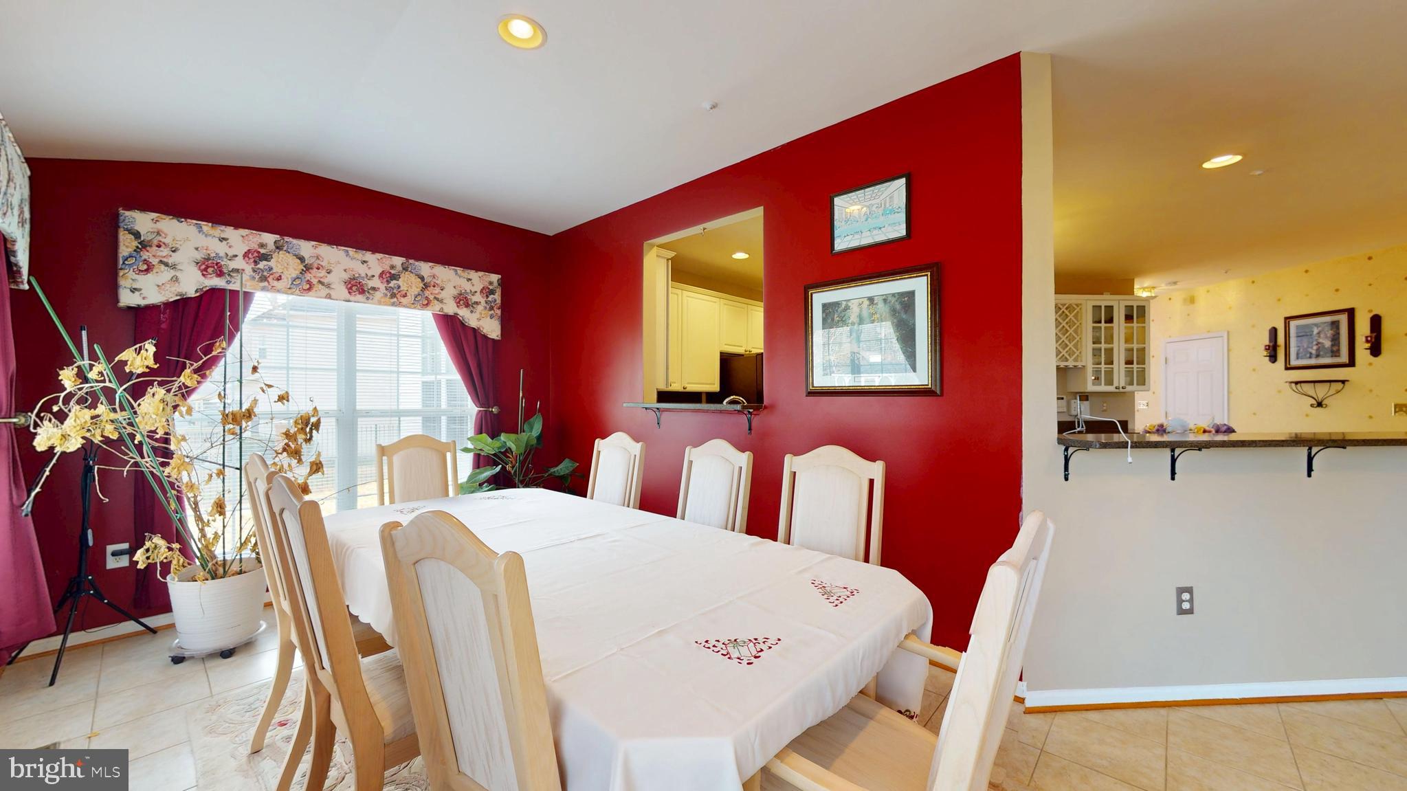 FARMINGTON WOODS - Residential