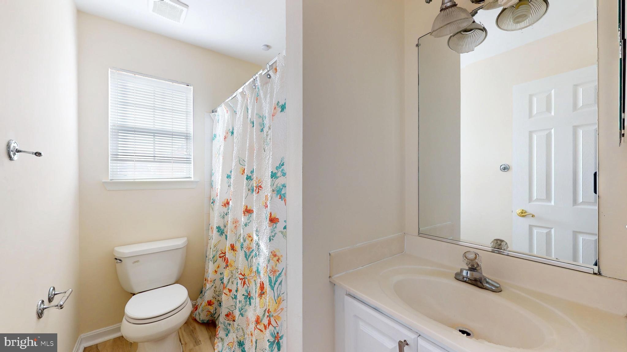 FARMINGTON WOODS - Residential