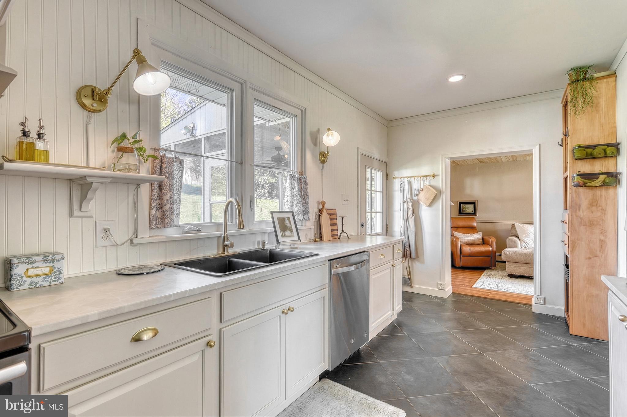 CHAMBERS HILL - Residential