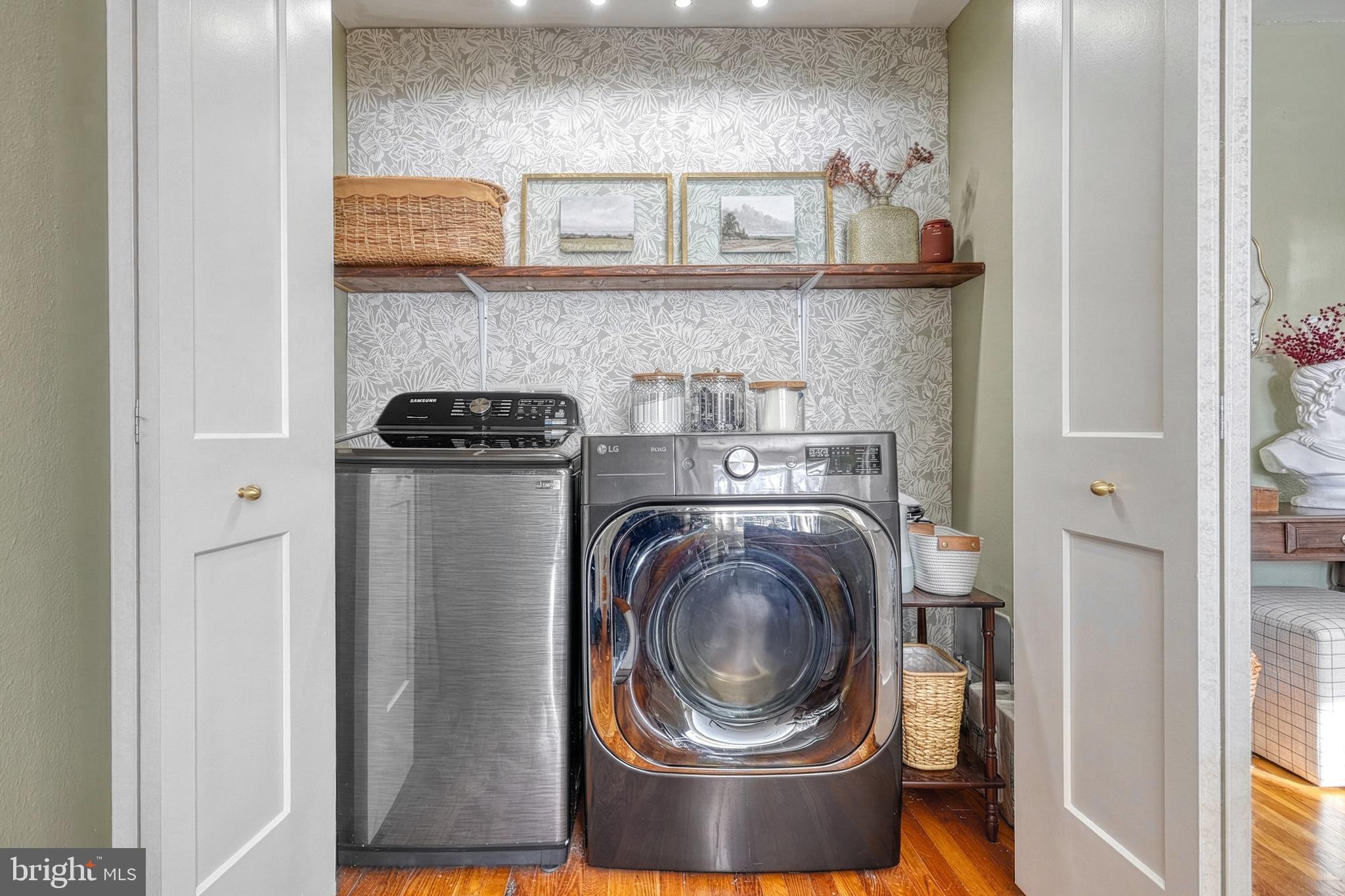 CHAMBERS HILL - Residential