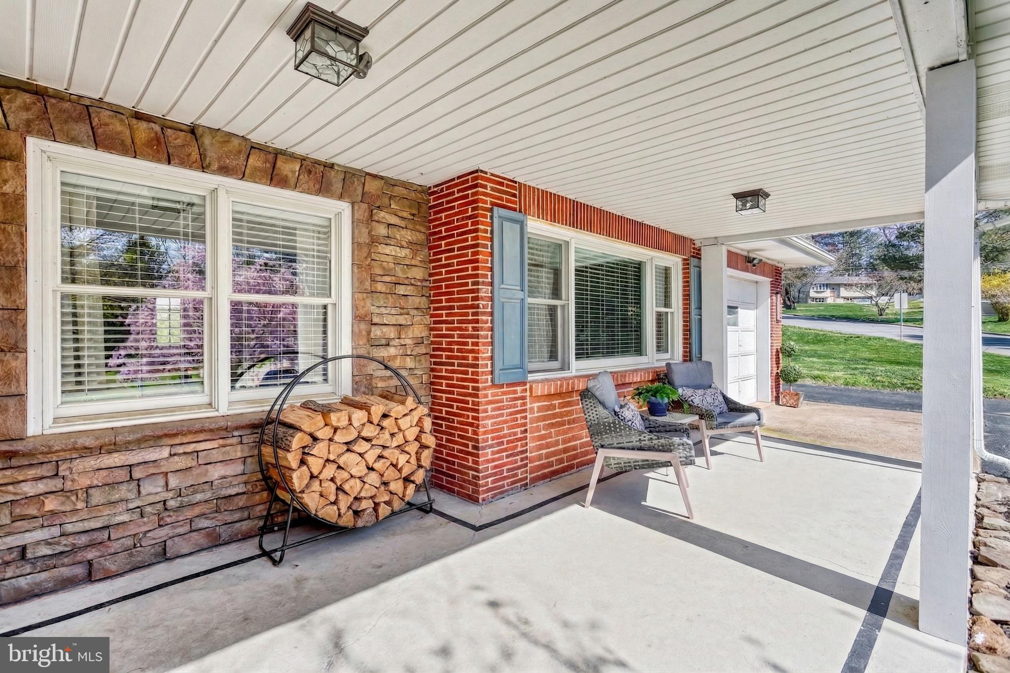 CHAMBERS HILL - Residential