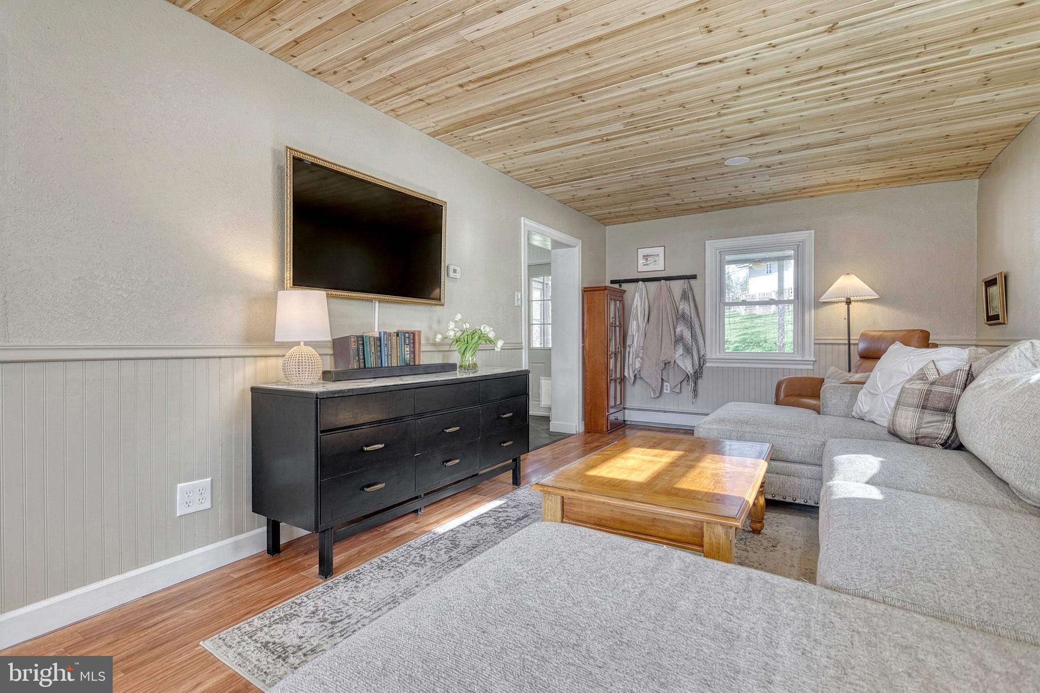 CHAMBERS HILL - Residential