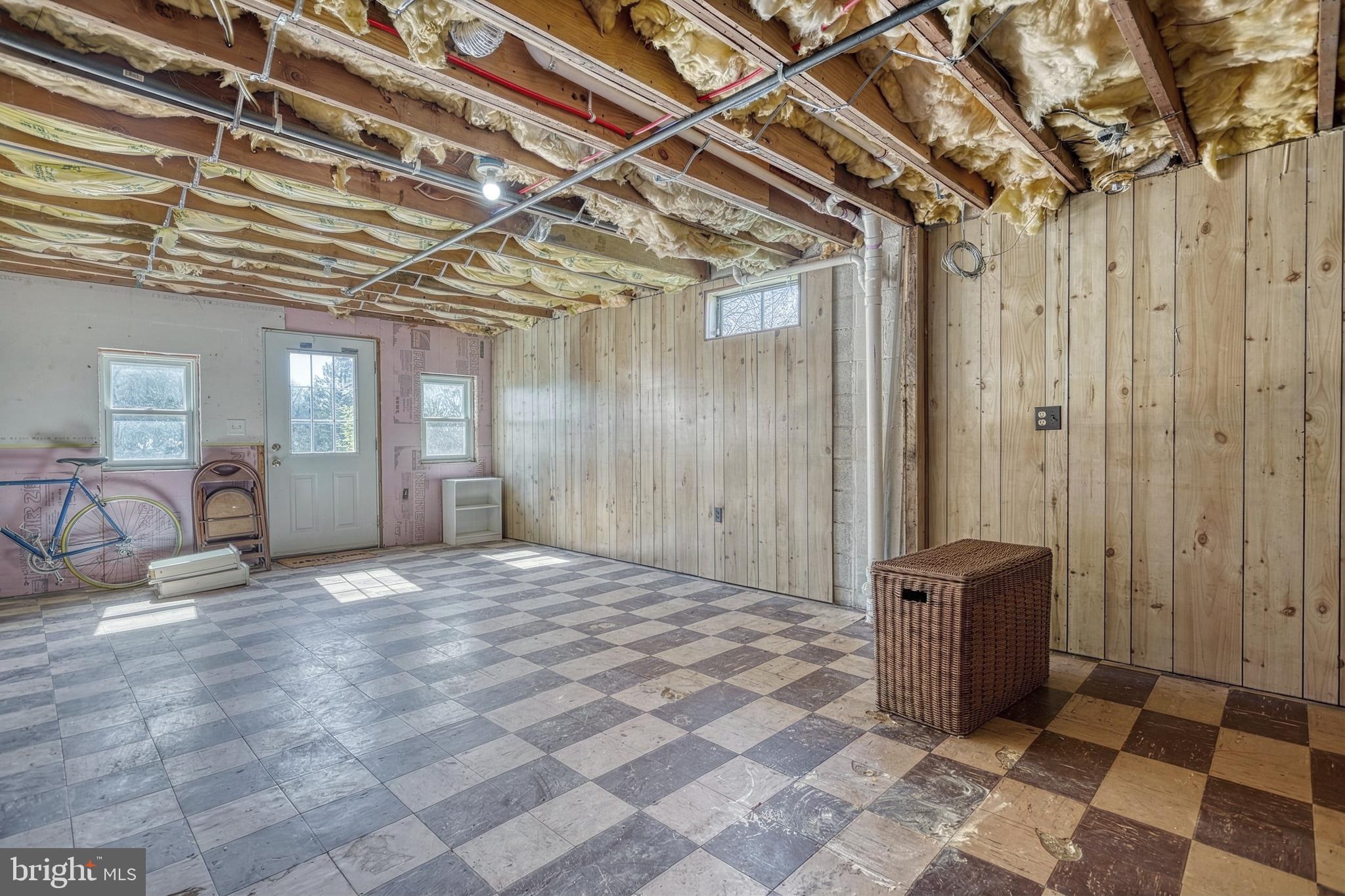 CHAMBERS HILL - Residential