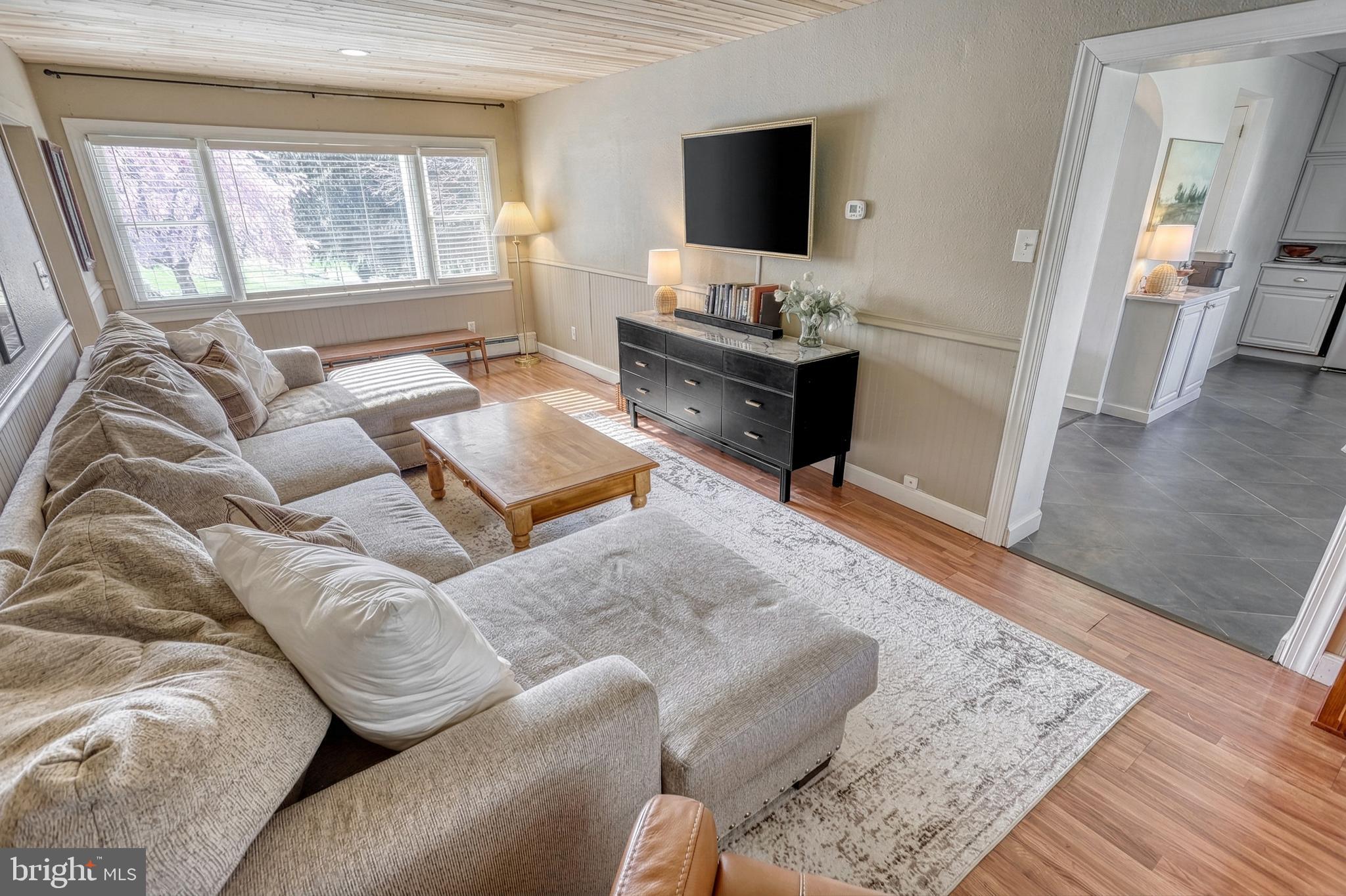 CHAMBERS HILL - Residential