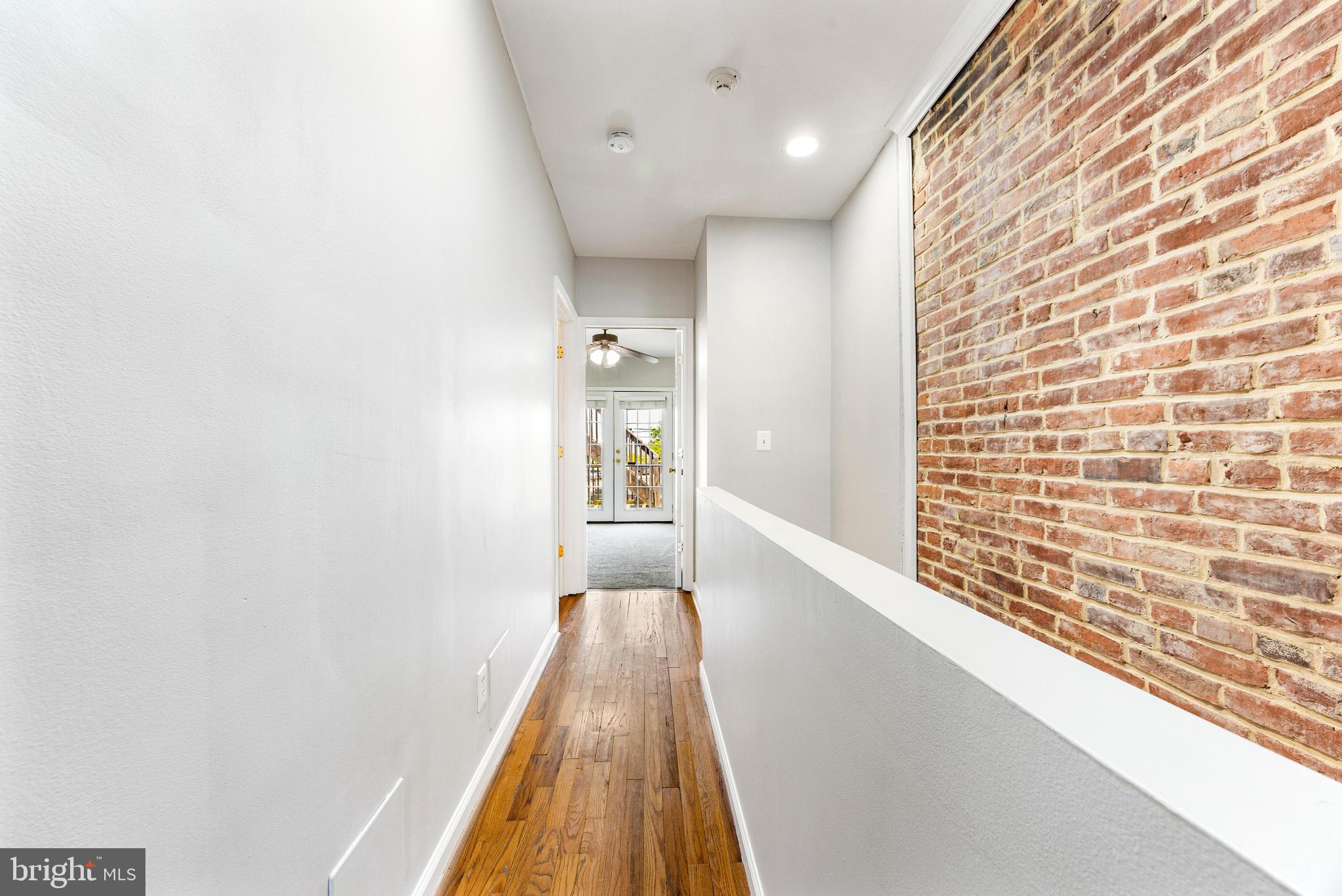 LOCUST POINT - Residential