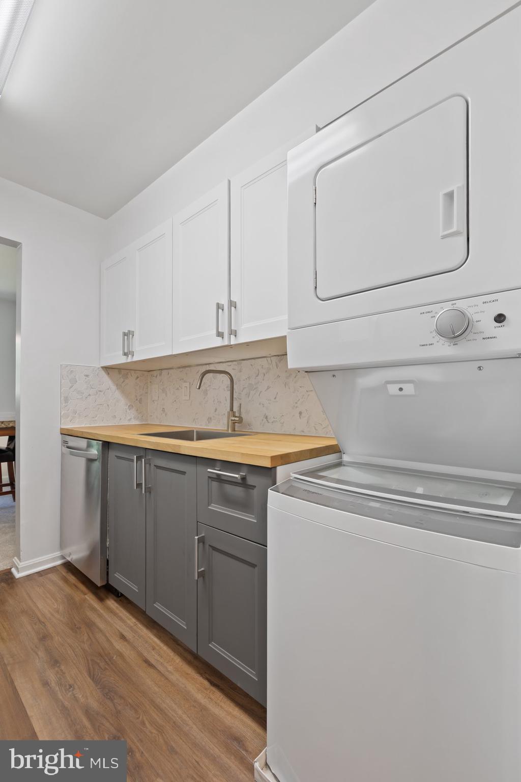 MONTGOMERY RUN - Residential