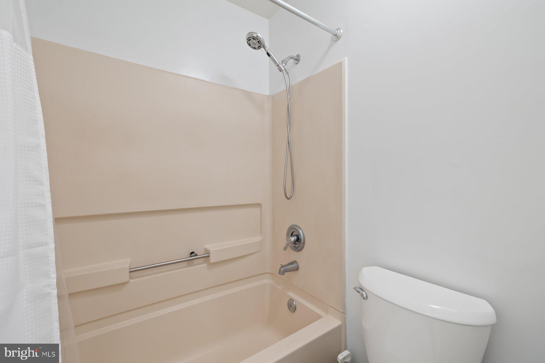 MONTGOMERY RUN - Residential