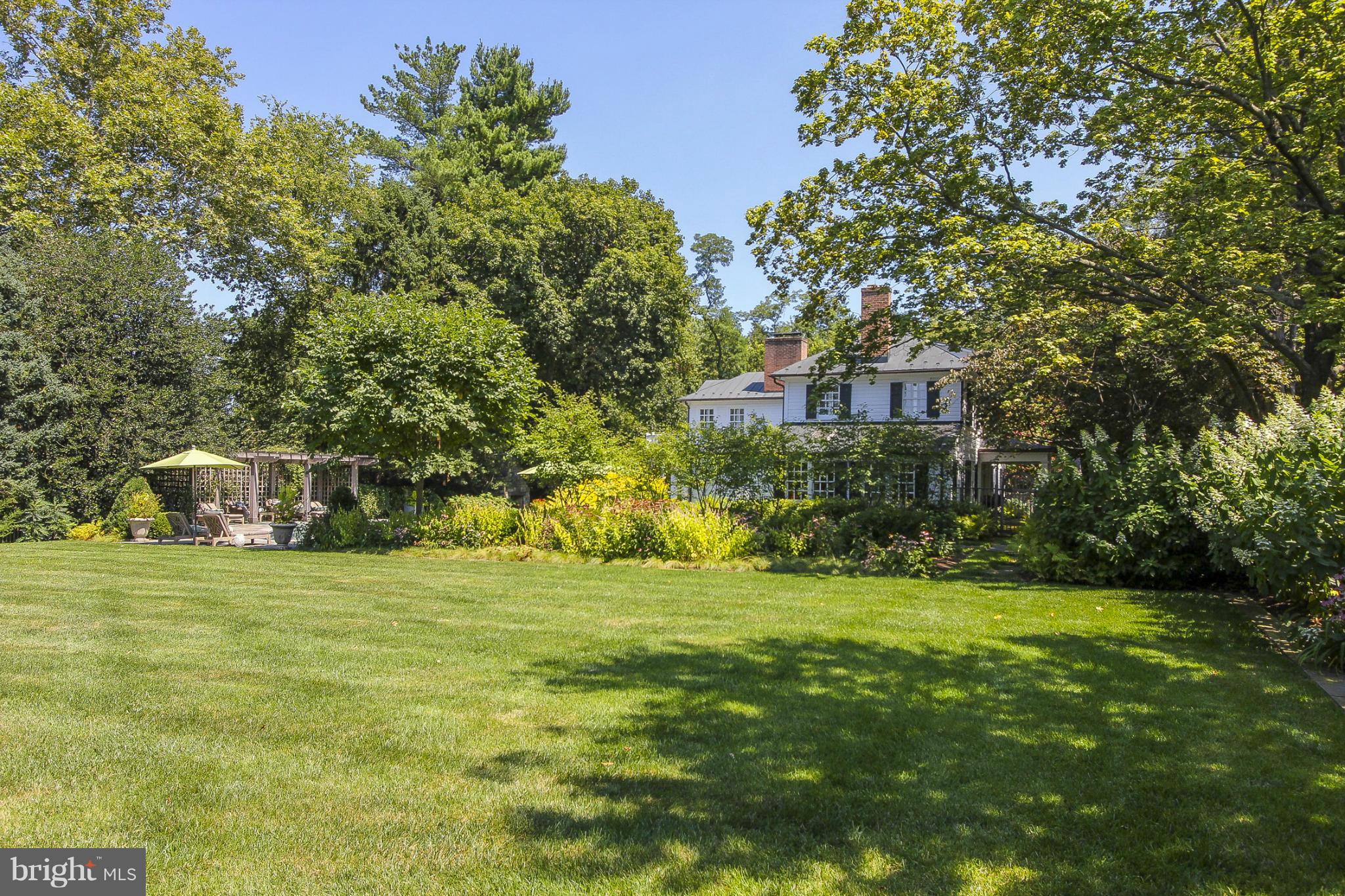 DOWNTOWN LEESBURG - Residential