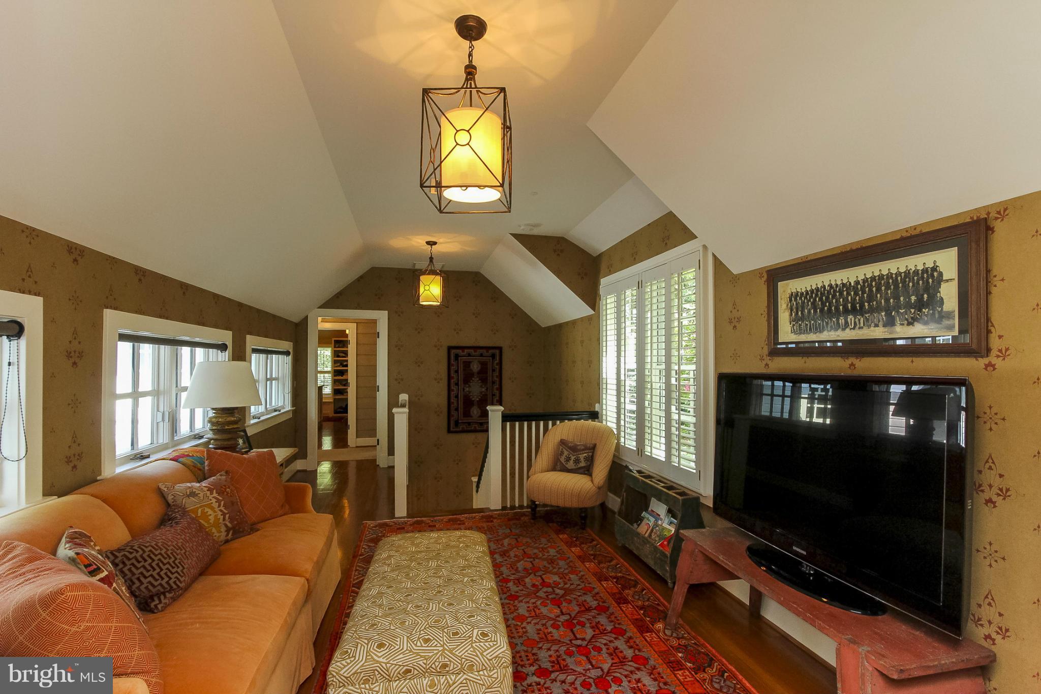 DOWNTOWN LEESBURG - Residential