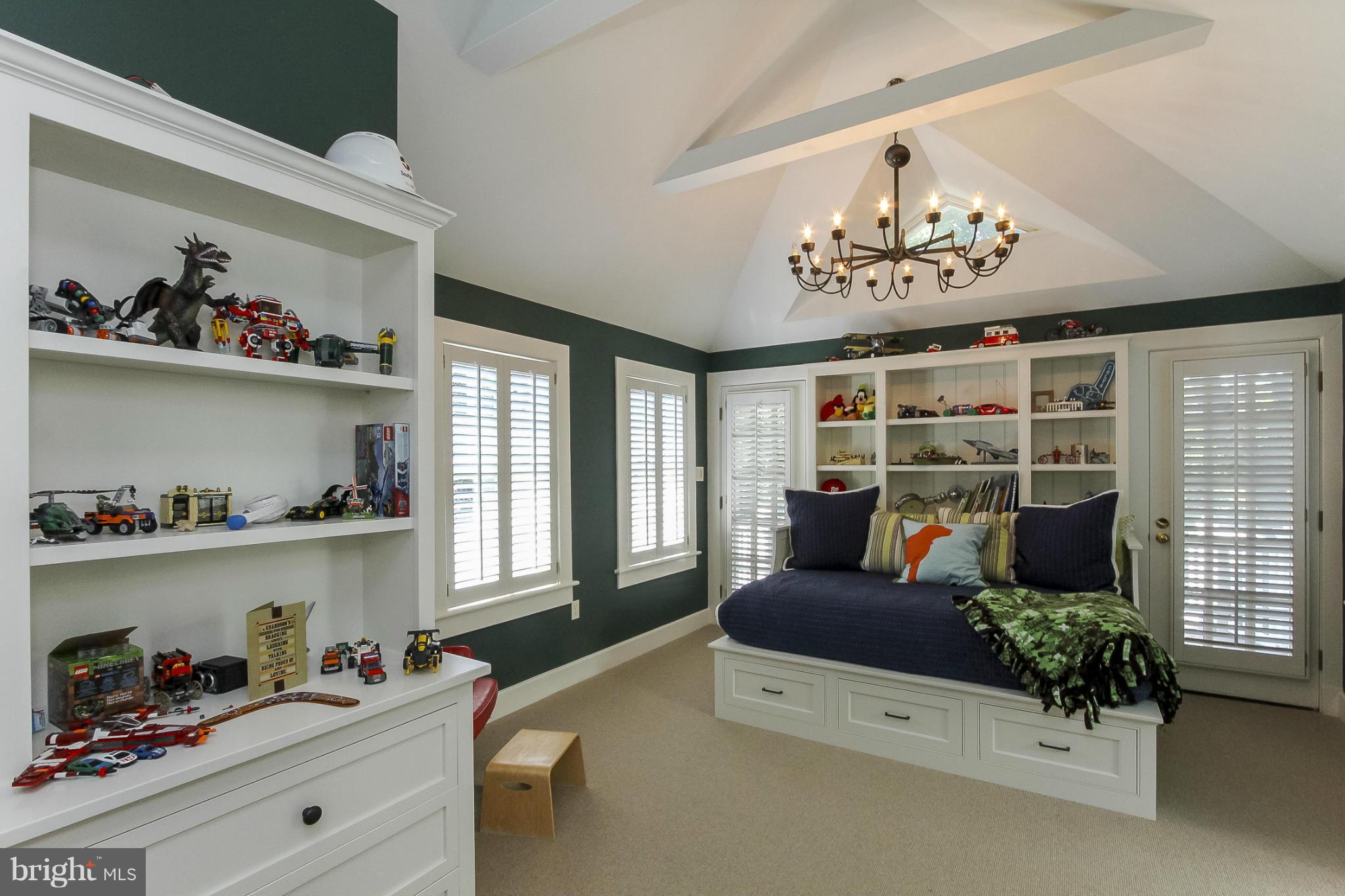 DOWNTOWN LEESBURG - Residential