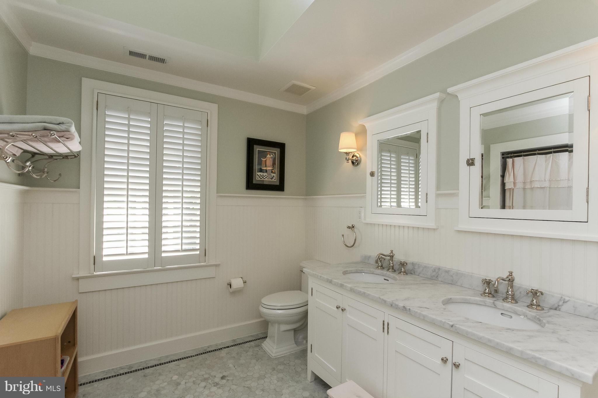 DOWNTOWN LEESBURG - Residential