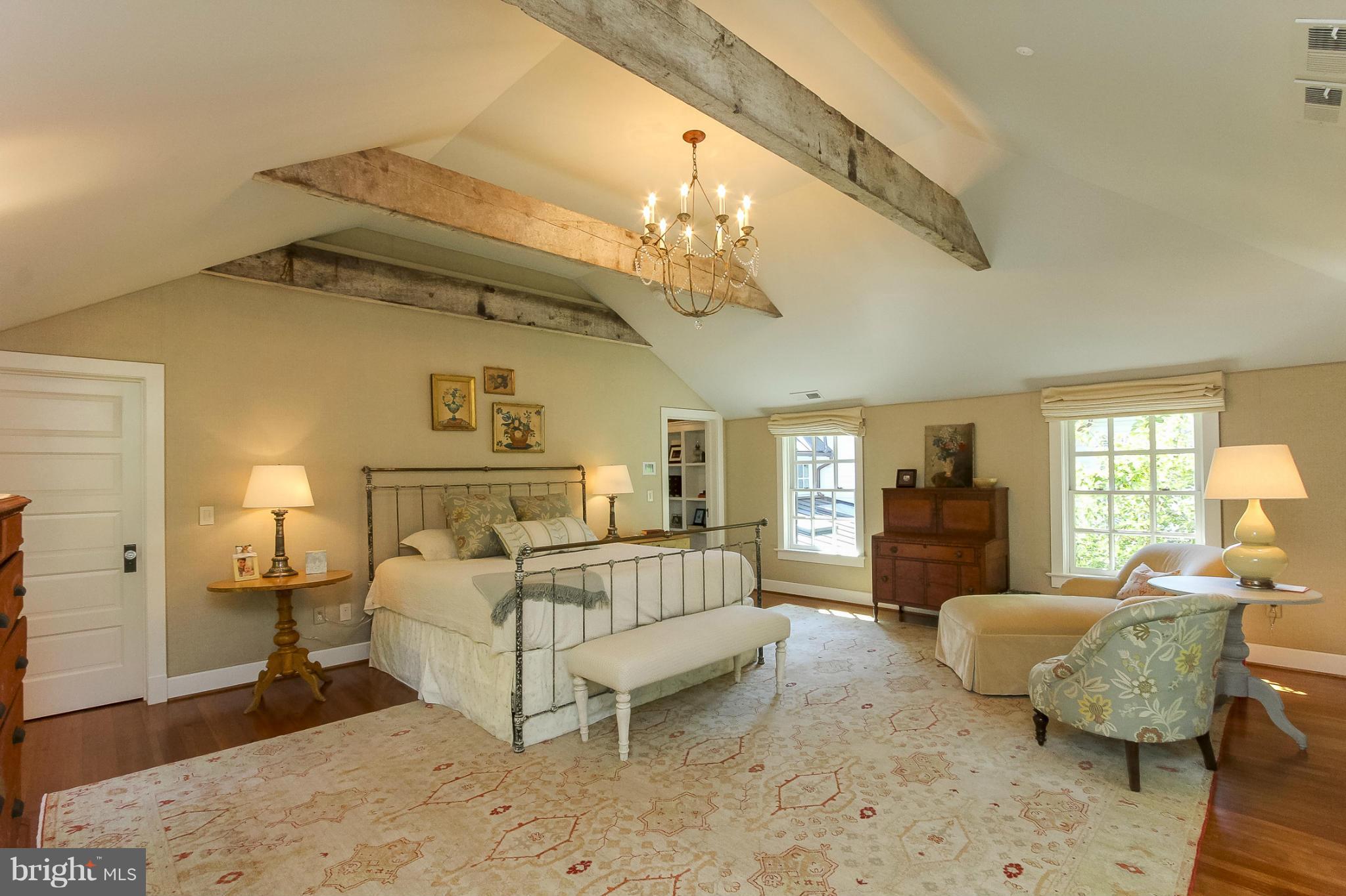 DOWNTOWN LEESBURG - Residential