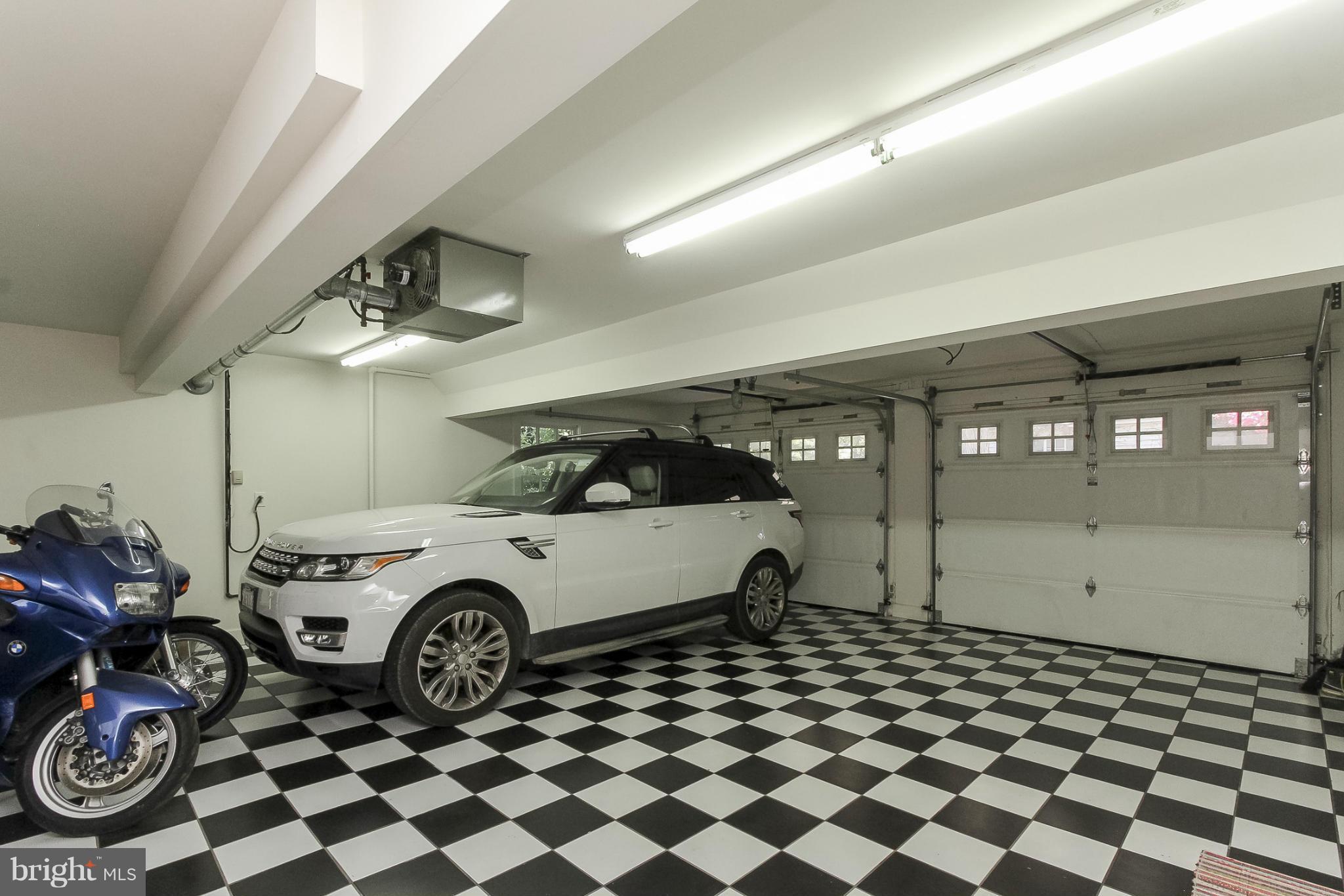 DOWNTOWN LEESBURG - Residential