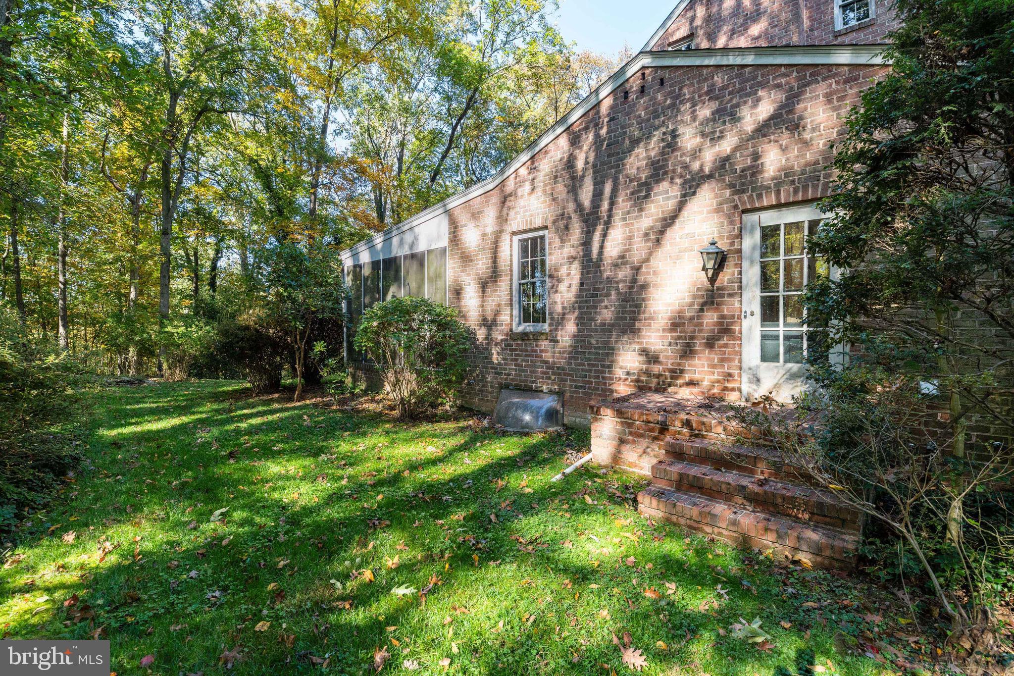 GREEN HILL FARM - Residential