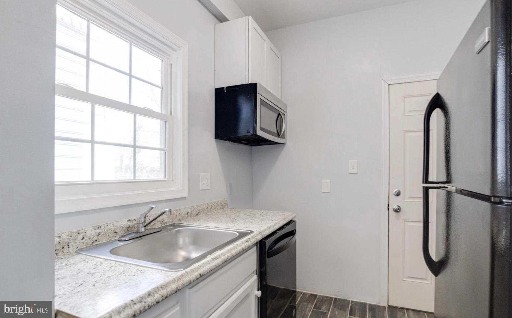 GREENSPRING - Residential Lease