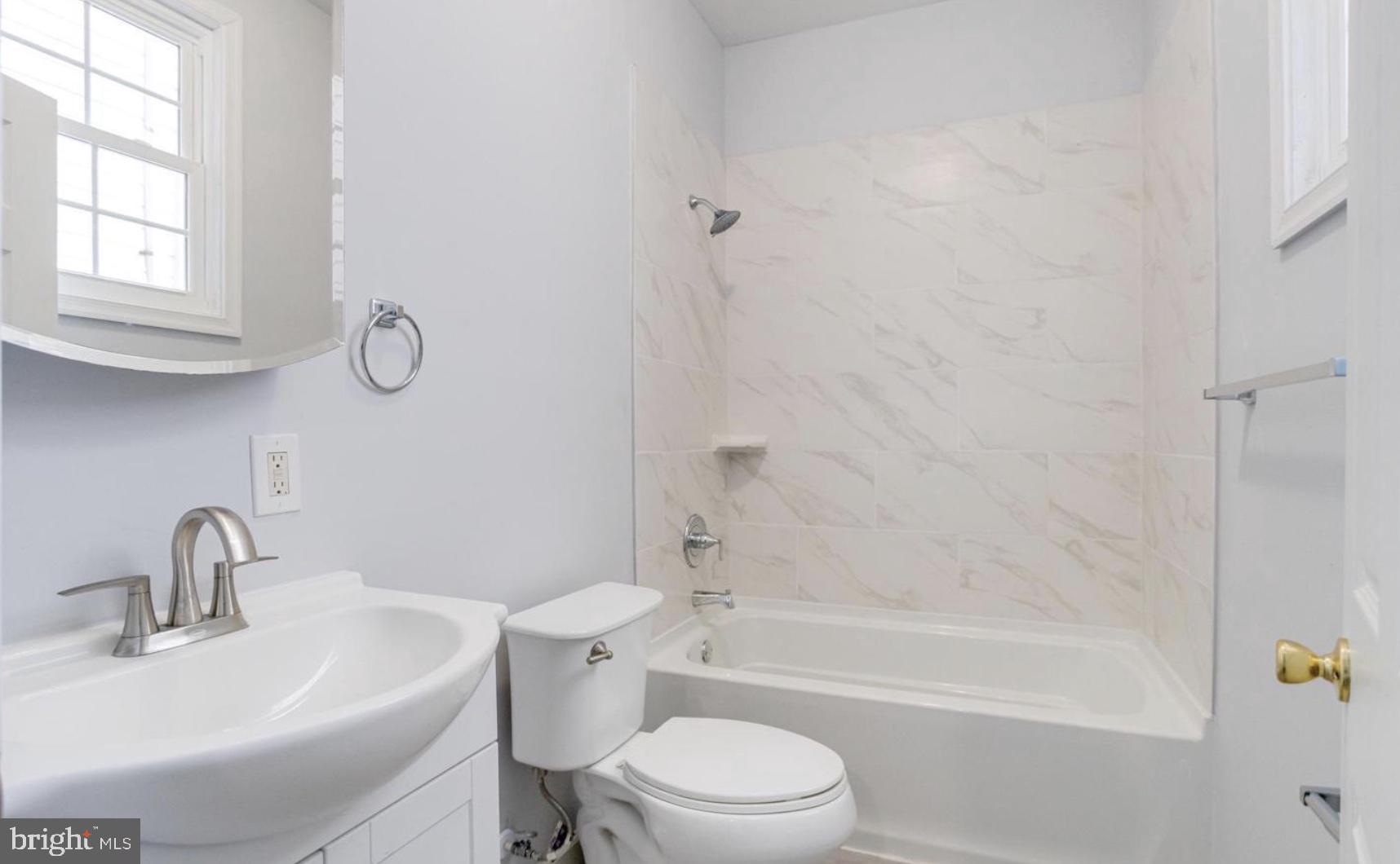GREENSPRING - Residential Lease