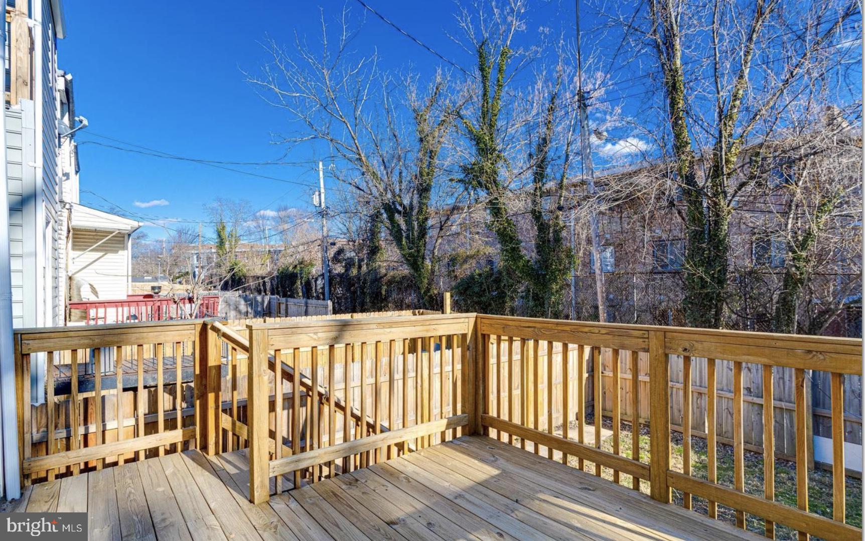 GREENSPRING - Residential Lease