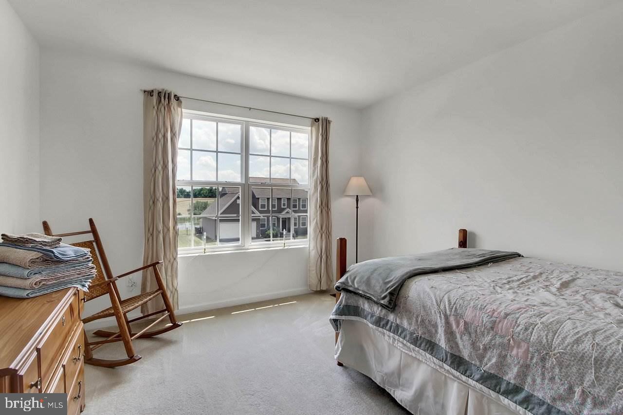 APPLEWOOD - Residential