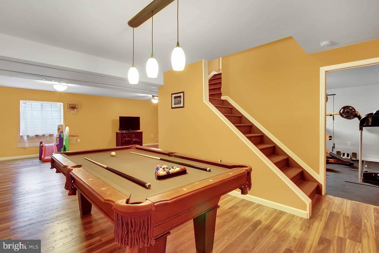 APPLEWOOD - Residential