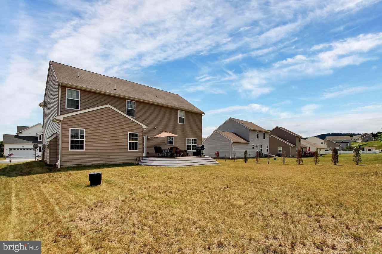 APPLEWOOD - Residential