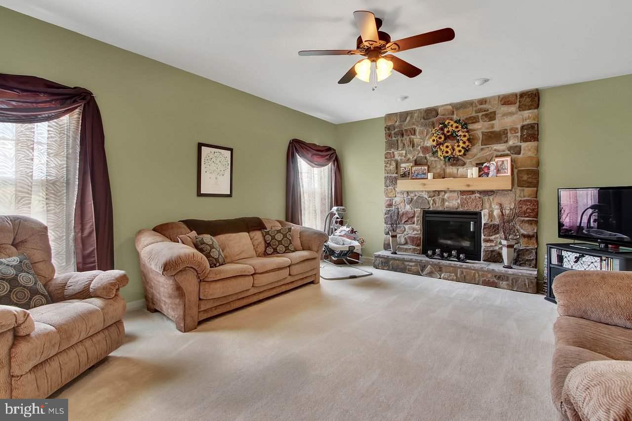 APPLEWOOD - Residential