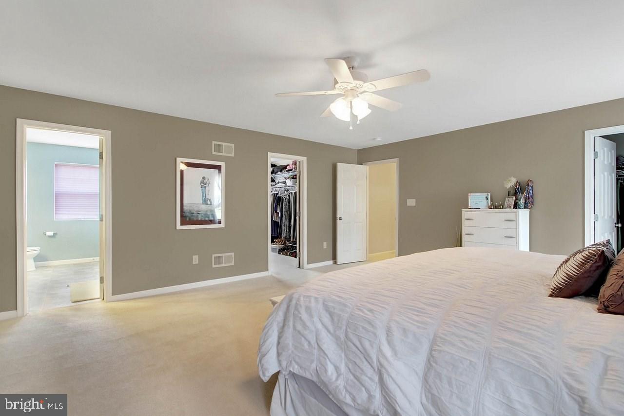 APPLEWOOD - Residential