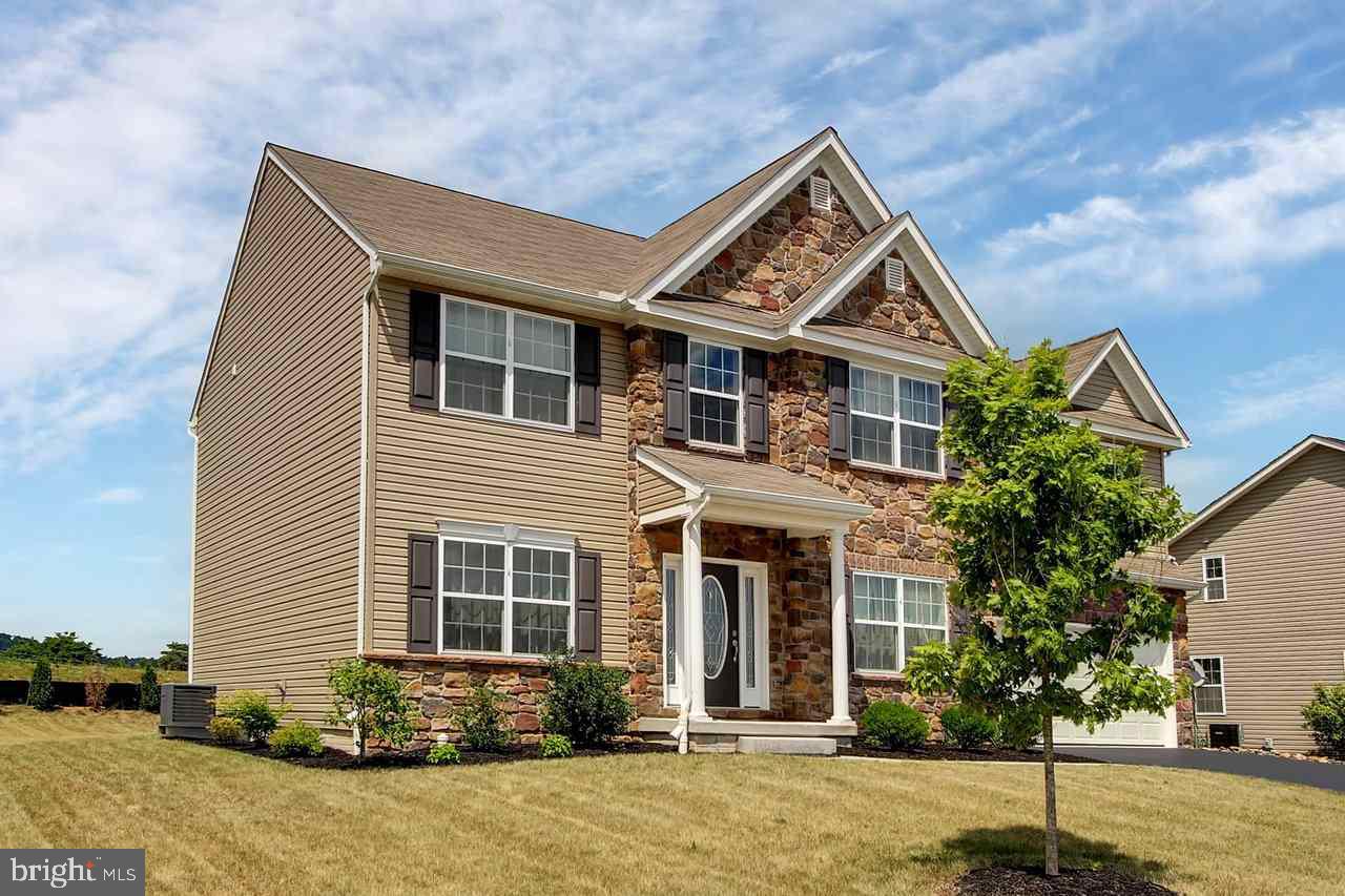 APPLEWOOD - Residential