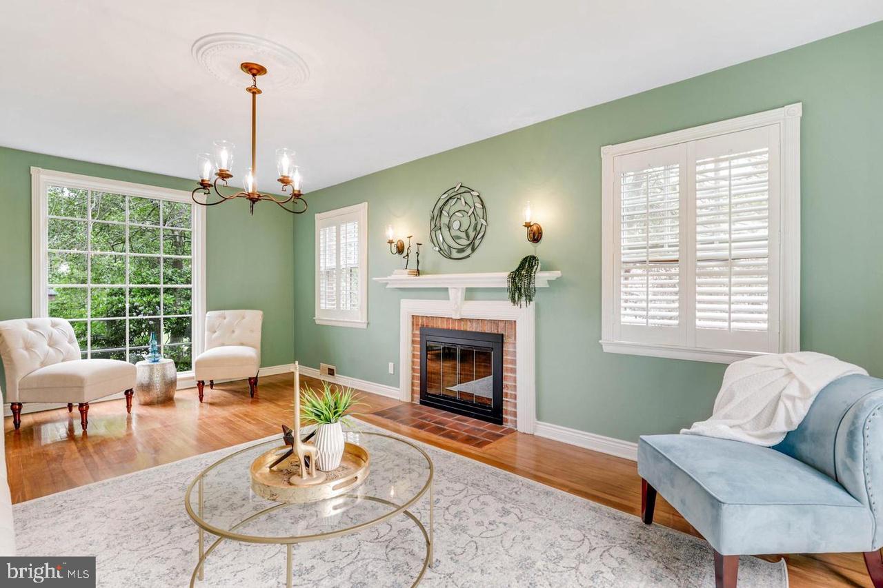 9005 GREYLOCK STREET