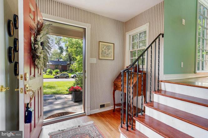 9005 GREYLOCK STREET