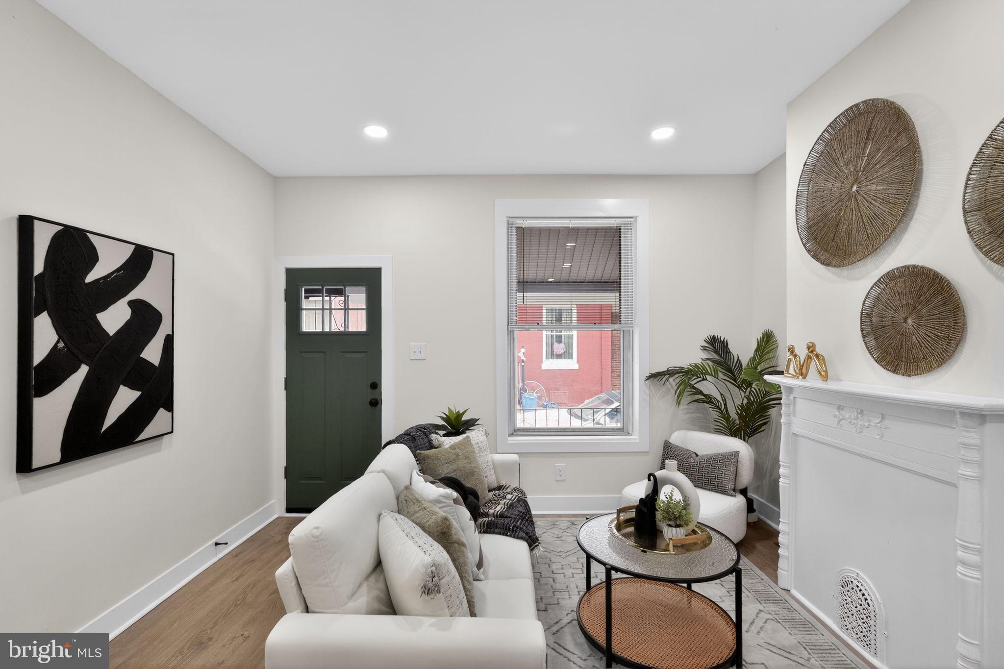 SQUIRREL HILL - Residential