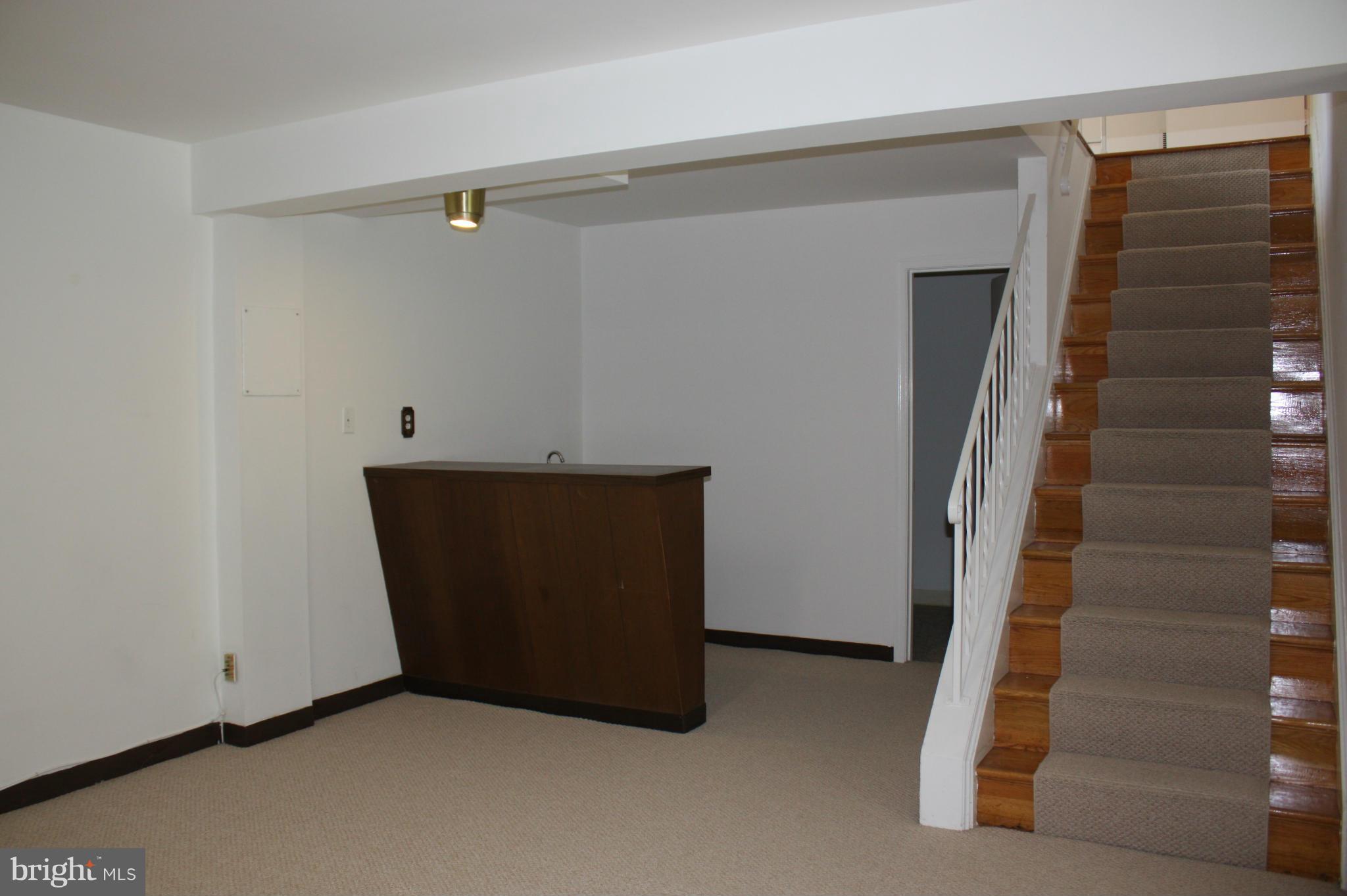 MC LEAN HAMLET - Residential Lease