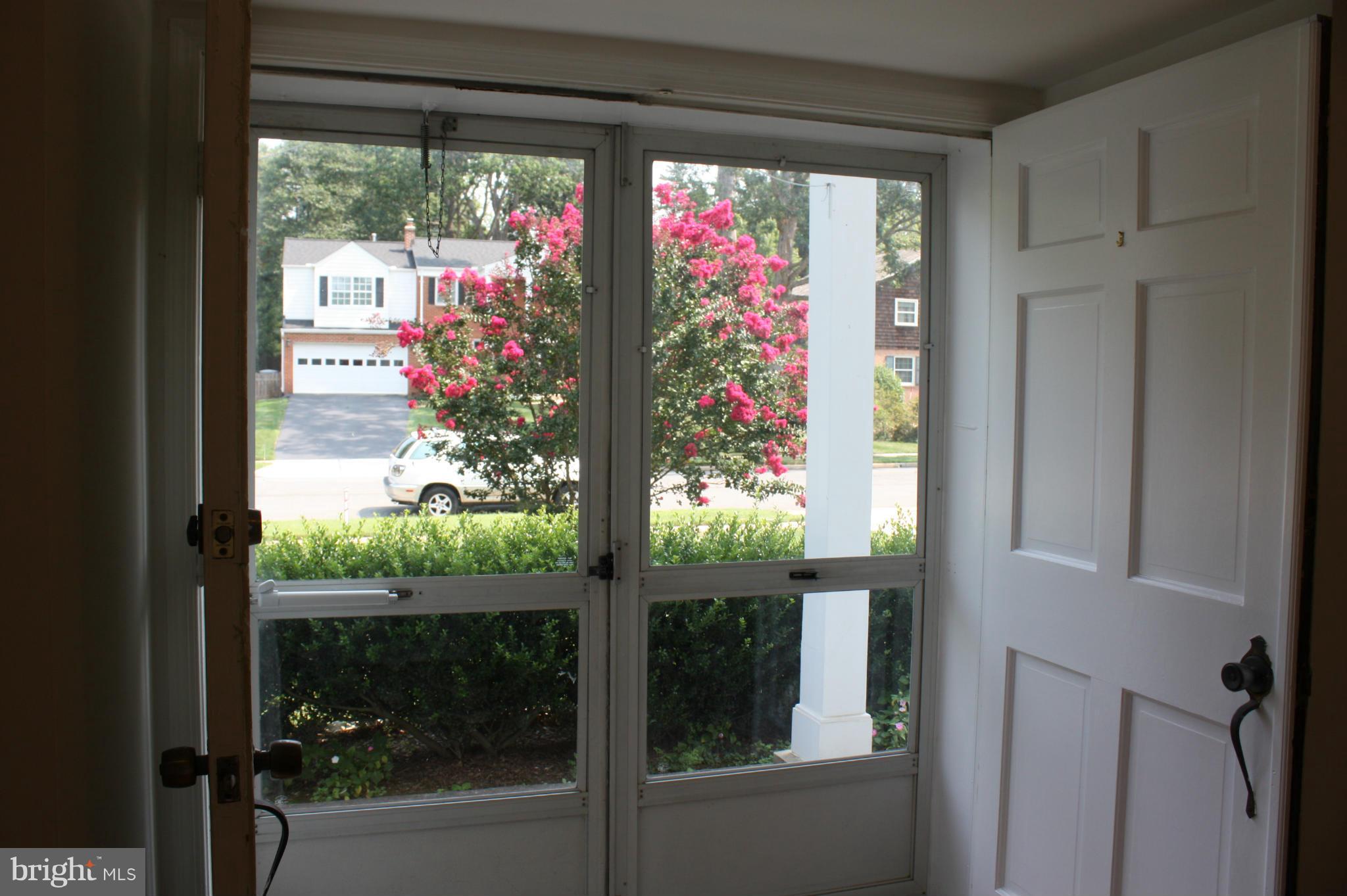 MC LEAN HAMLET - Residential Lease