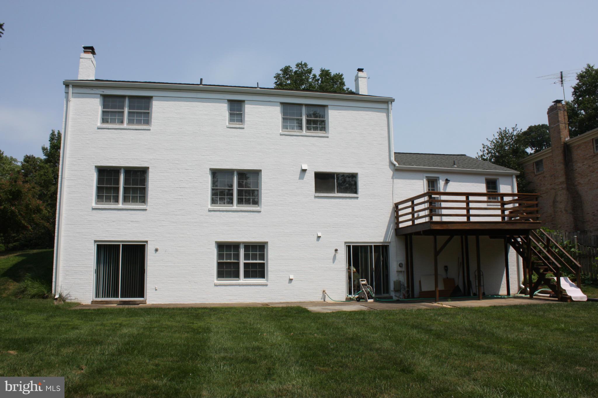 MC LEAN HAMLET - Residential Lease