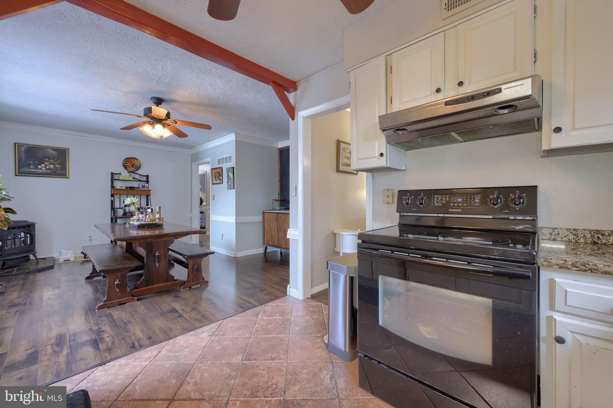 CRESTWOOD EAST - Residential