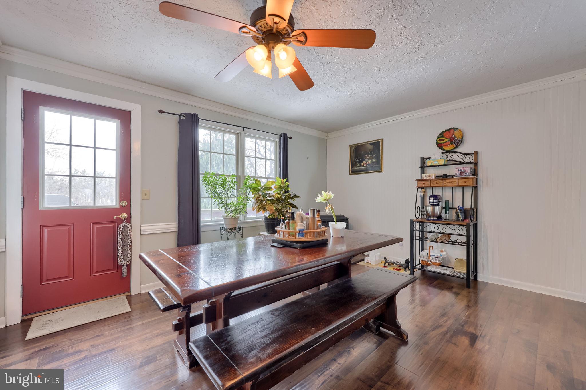 CRESTWOOD EAST - Residential