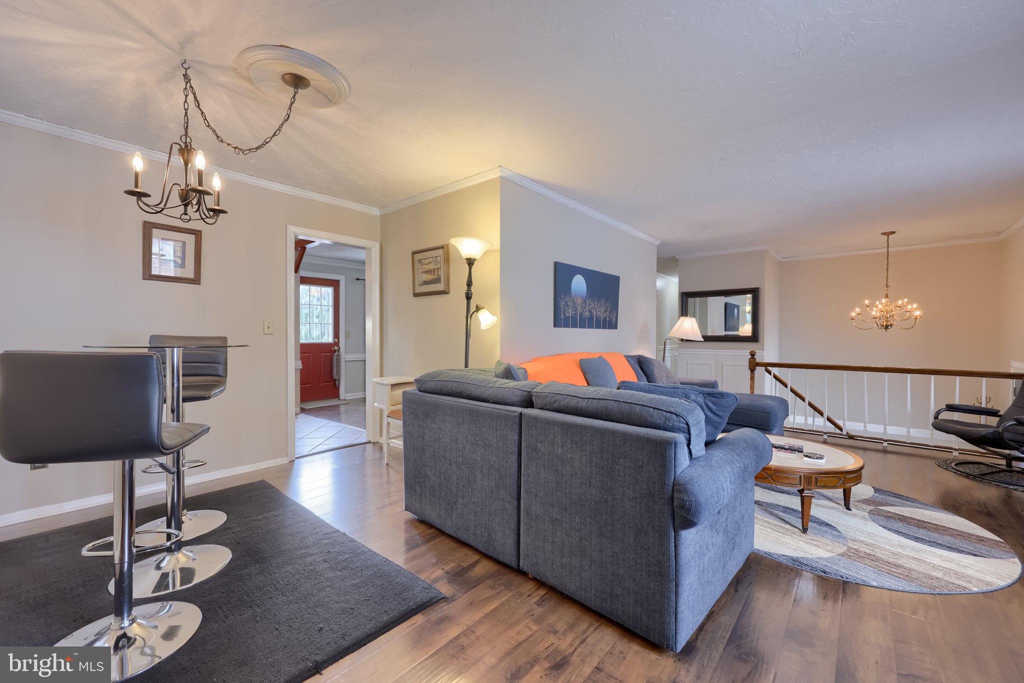 CRESTWOOD EAST - Residential