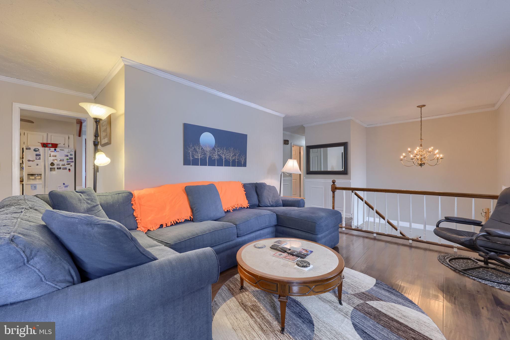 CRESTWOOD EAST - Residential