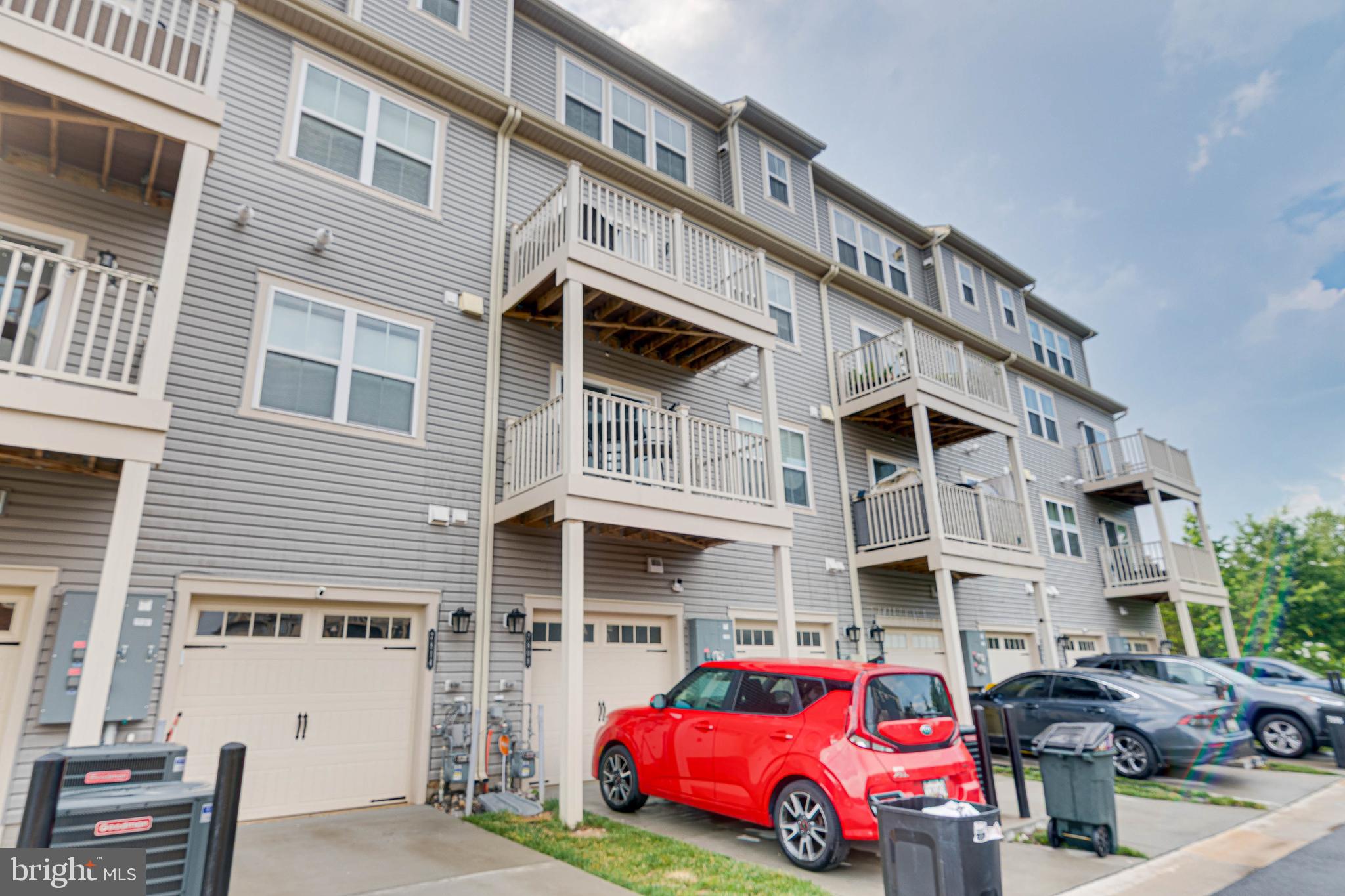 PARKSIDE - Residential