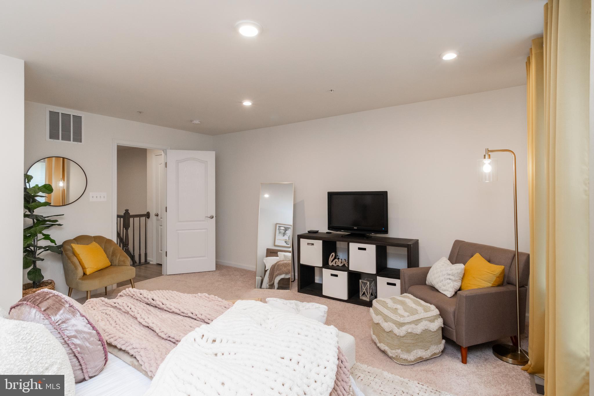 PARKSIDE - Residential