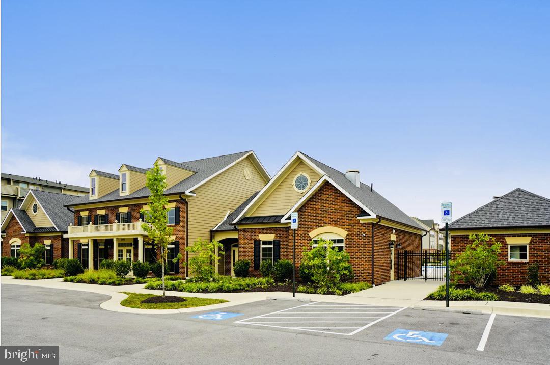 PARKSIDE - Residential